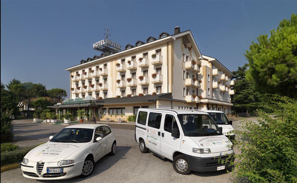 Hotel Al Pino Verde Camposampiero Exterior photo